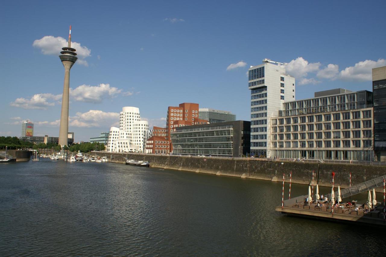 Liliencronstrasse Düsseldorf Exterior foto